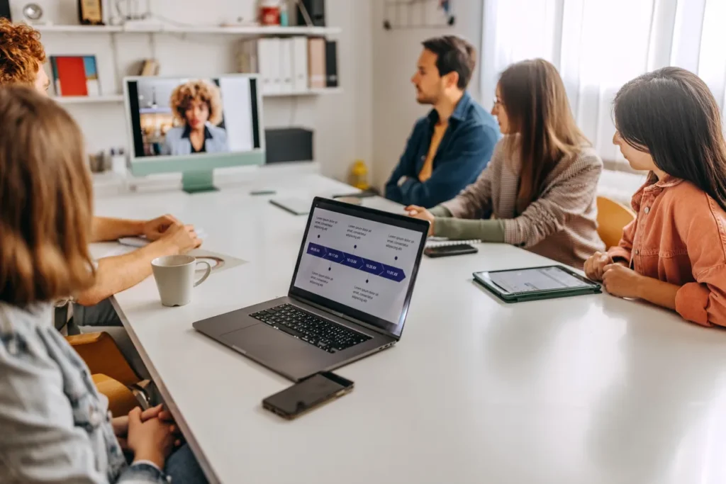 How Your Tech Can Enhance Your Hybrid Workplace?